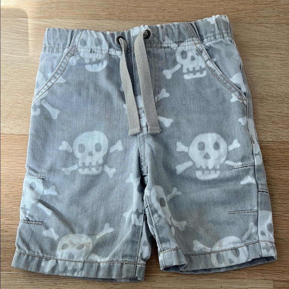 Gray Skull Print Kids Shorts